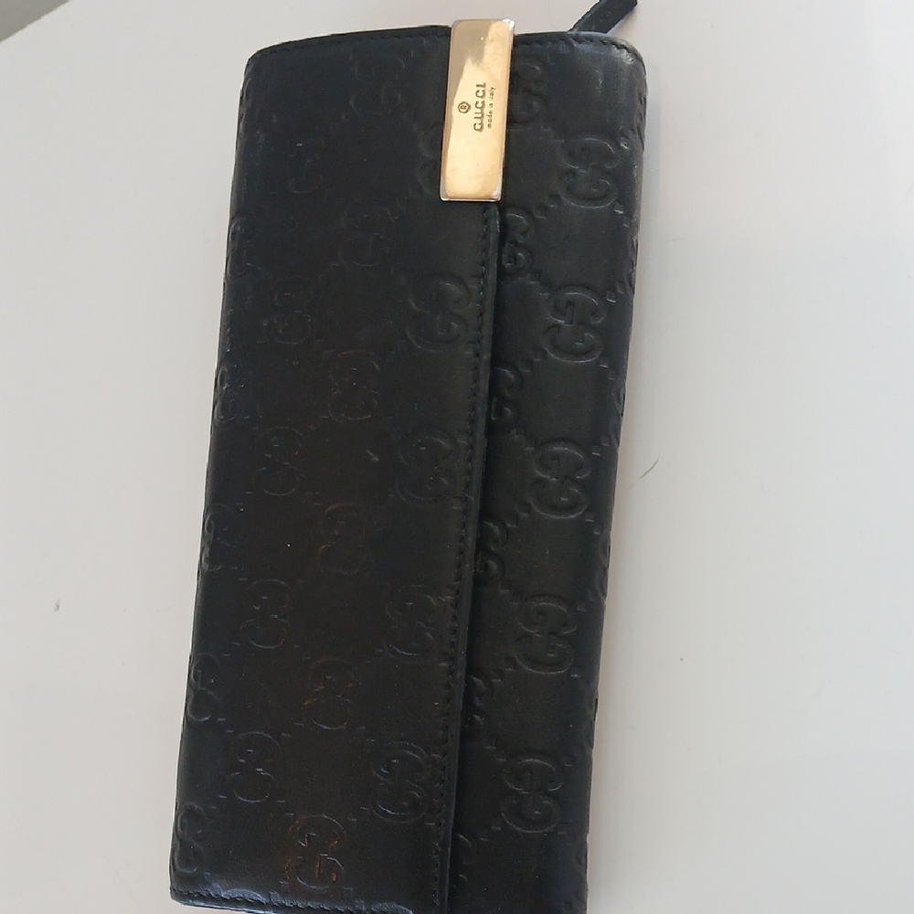 Authentic Gucci Swing Continental Wristlet Wallet Black GG Leather Gold Hardware